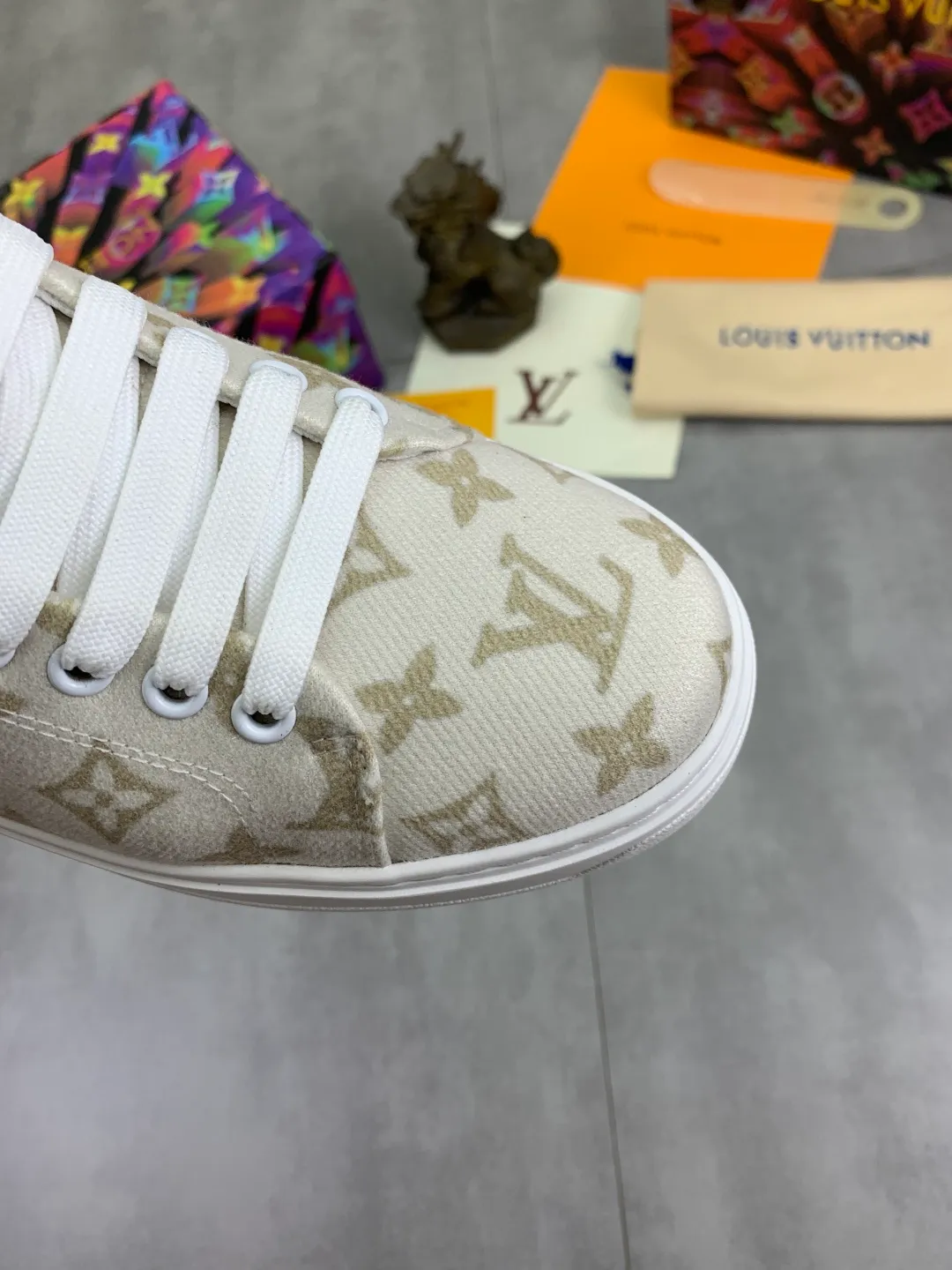 Men's men's shoes💰P520💰[New model]🆘High quality cowhide [Louis Vuitton]LV official website latest model🎁casual and fashionable men's shoes👟hot style💥simple and elegant style, exclusive for trendy men. Unique official website latest brand elements👑original decoration, fashionable and generous, the fabric is made of original denim➕comfortable and breathable mesh lining➕cow leather feet ✅The official website specifies wear-resistant casual outsole, the classic model is taken in real life🎬Color: 6️⃣colors available😍Number of codes: 38-44 Full set of packaging